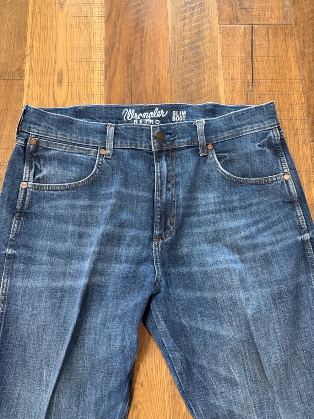 Wrangler Men's Slim Bootcut Jeans in Denim Blue - Picture 4 of 8